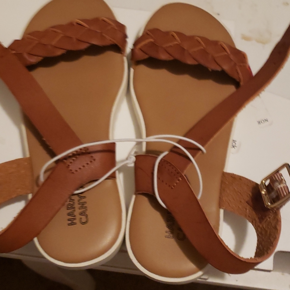 Girls brown sandals